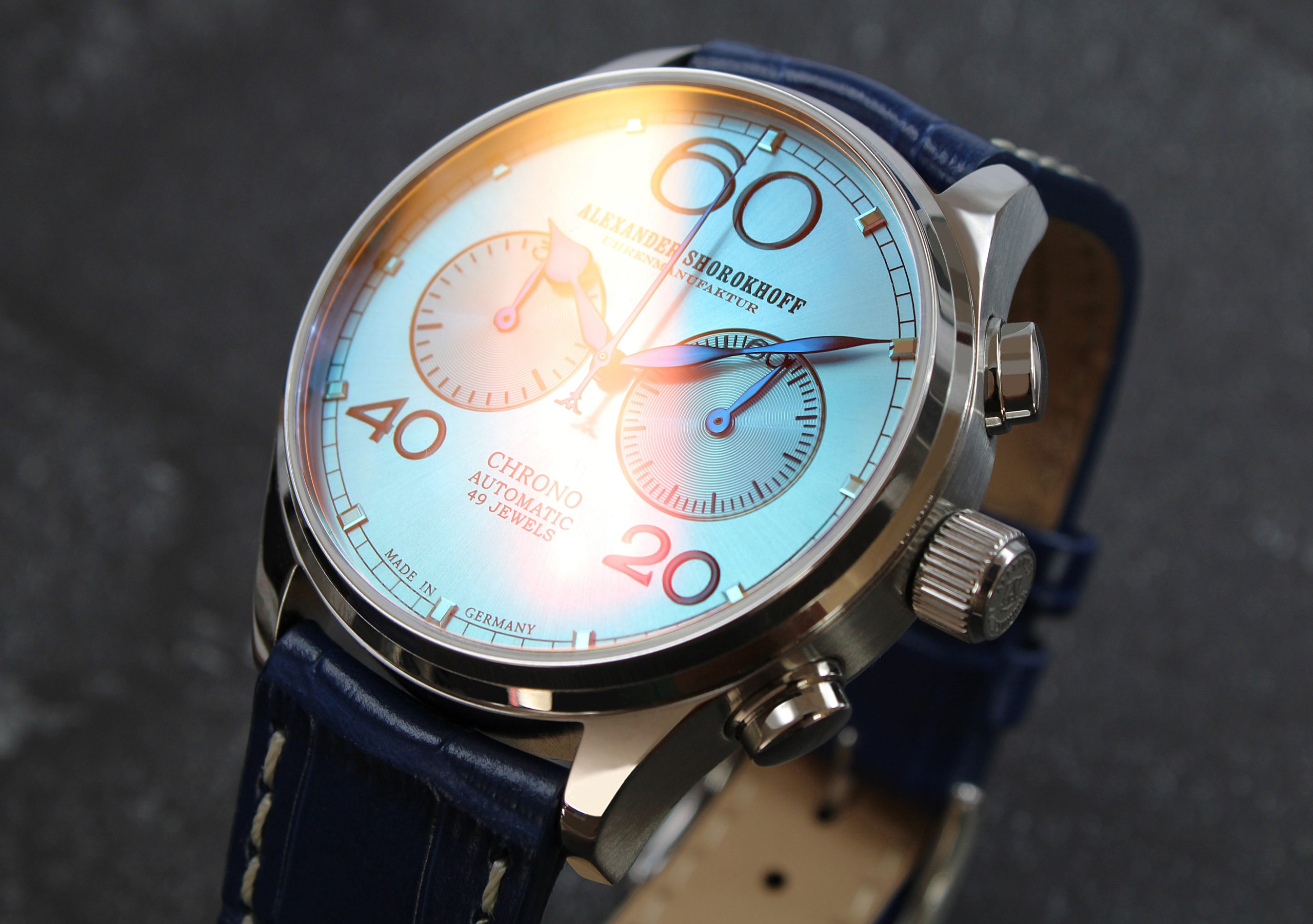 Blue Sapphire - Chronograph with colored sapphire glass